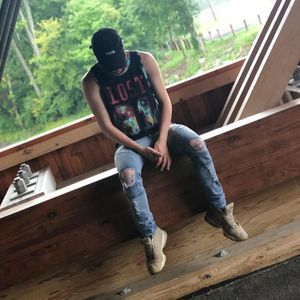 Meet your Posher, Logan